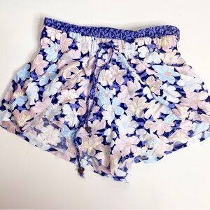 Vanilla Star Size S Women’s Shorts Floral Fly Away Pockets Blue